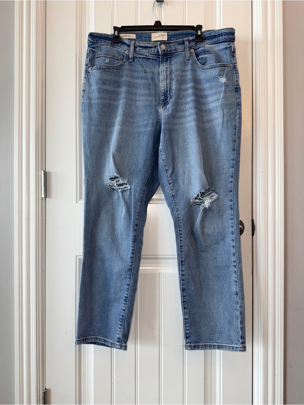 Universal Thread Light Blue High Rise 90s Slim Jeans